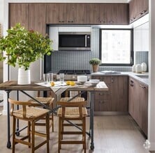 Building Photo - 2 bedroom in LONG ISLAND CITY NY 11101