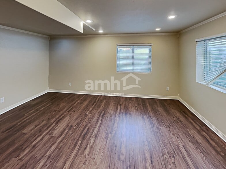 Building Photo - 2792 Brady Way