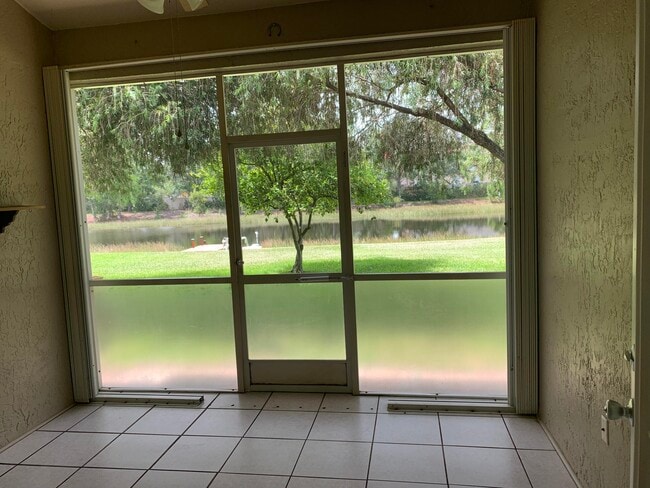 Building Photo - 1657 SW Harbour Isles Cir