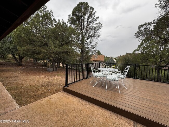 Building Photo - 152 N Equestrian Way