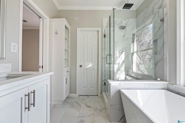 Building Photo - 1223 Berwick Rd