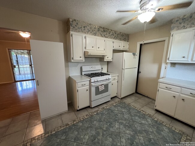 Building Photo - 5050 Sierra Madre Dr