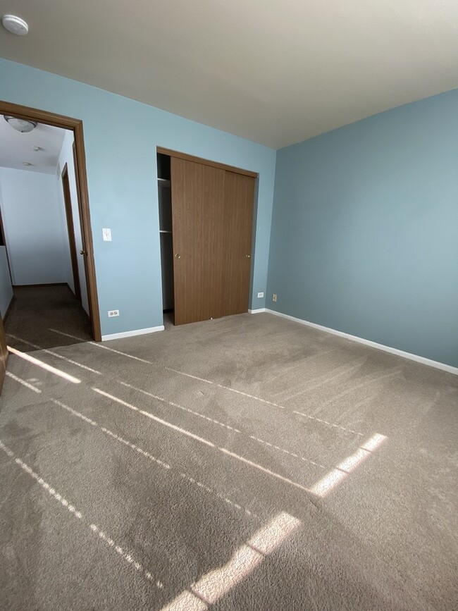 Building Photo - 2203 Rossiter Pkwy