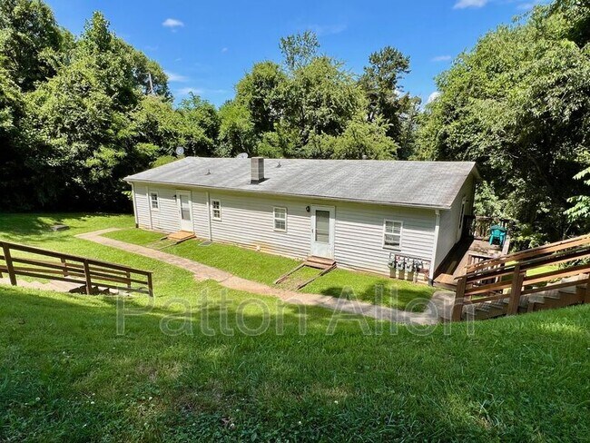 Primary Photo - 239 Cedar Hill Rd