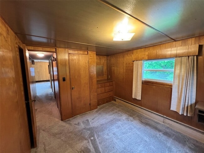 Building Photo - 26518 PA-267