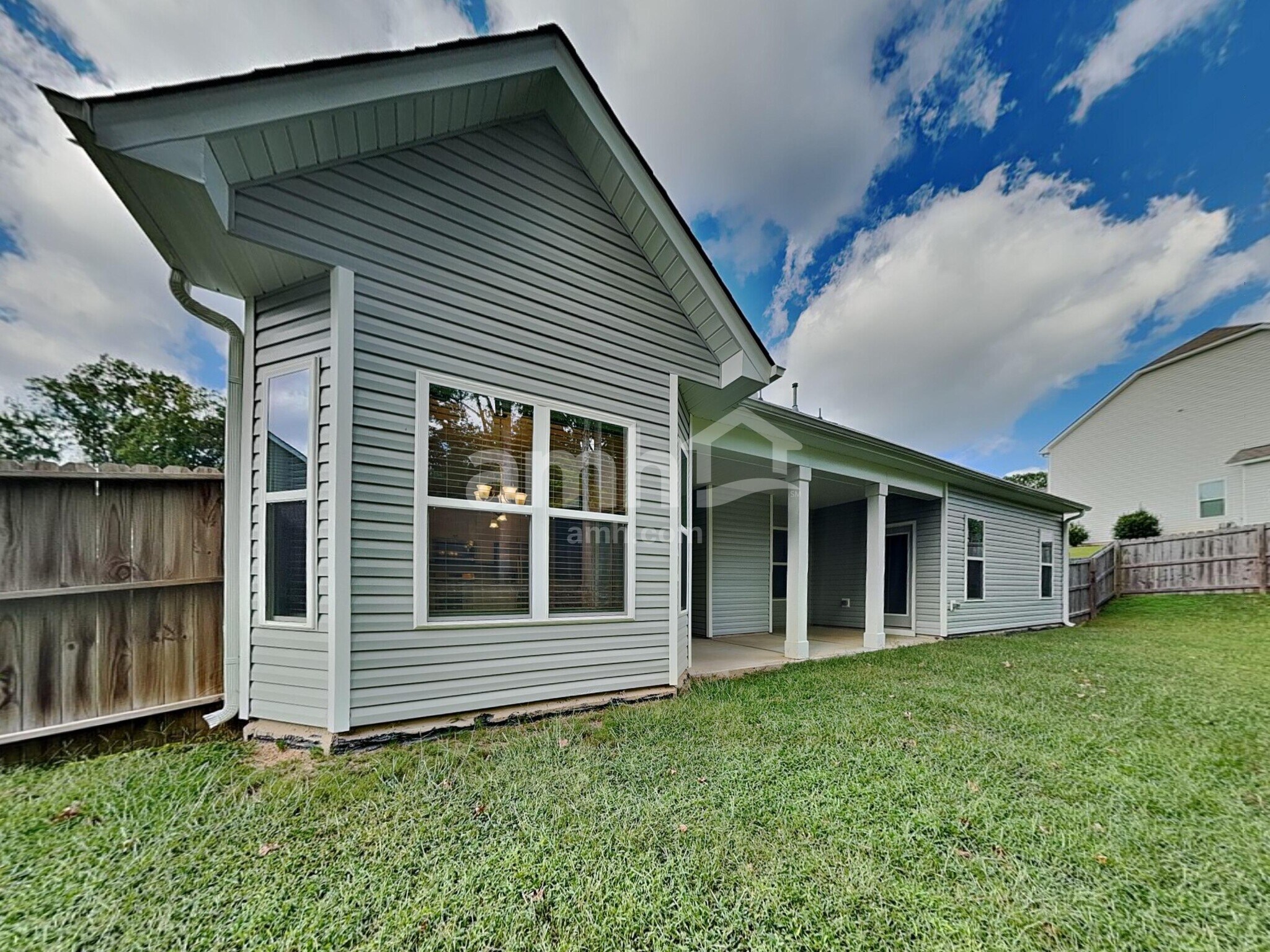Building Photo - 104 White Ash Ln