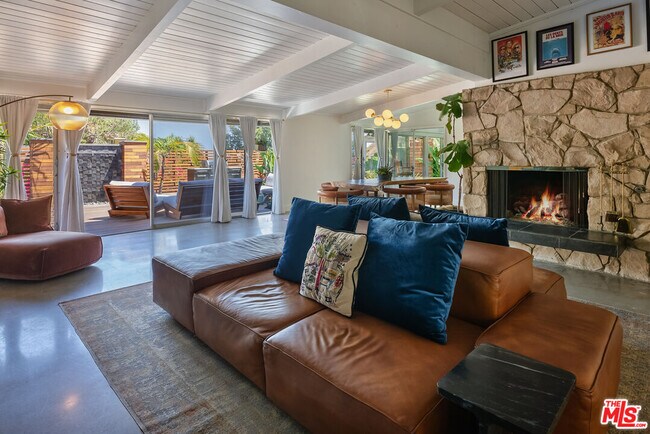 Building Photo - 7211 Chelan Way