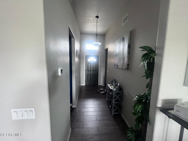 Building Photo - 12873 Haxby St