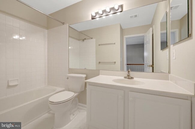 Building Photo - 43787 Tattinger Terrace