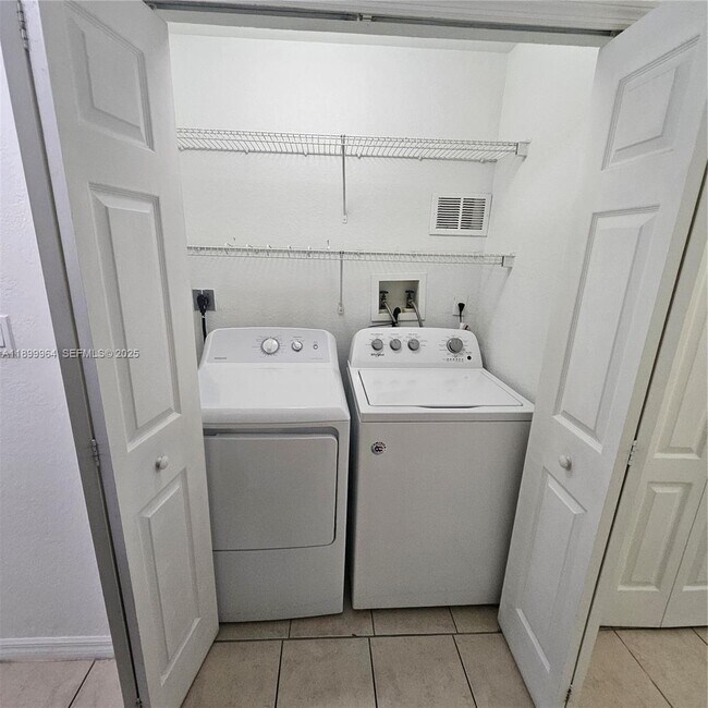 Building Photo - 8980 W Flagler St