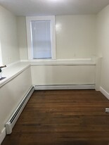 Building Photo - 33 White St