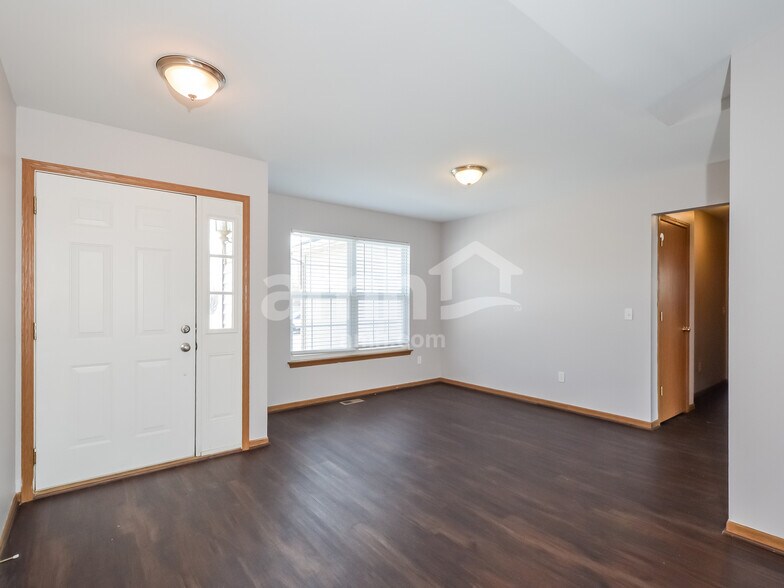 Building Photo - 1031 Misty Landing Ct