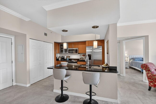 Building Photo - 600 S Dixie Hwy