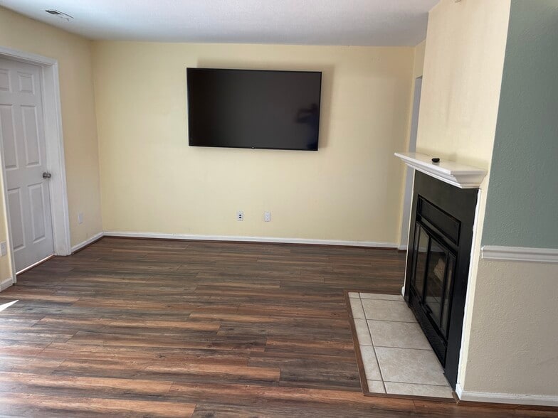 Living Room with Wall Mounted TV - 662 Biltmore Dr