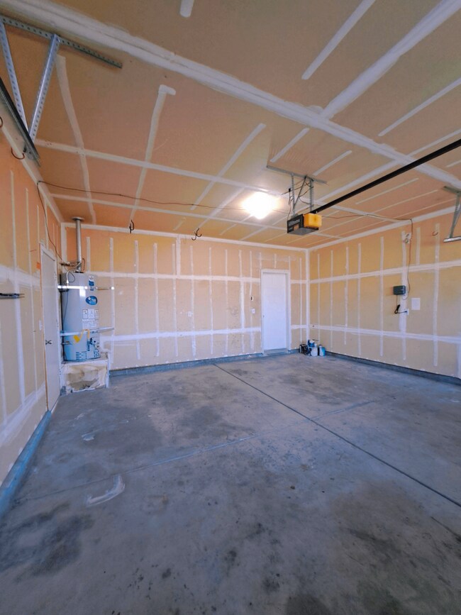 Building Photo - Move in Special: Half OFF your 1st Month's Rent! Elegant 4 Bedroom Home w/ Upstairs Loft Move in ...