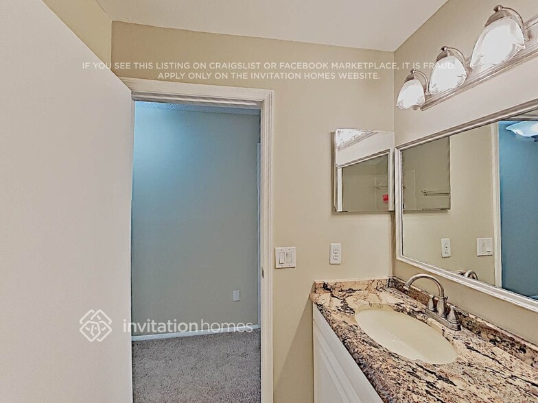 Building Photo - 1563 Oberlin Terrace