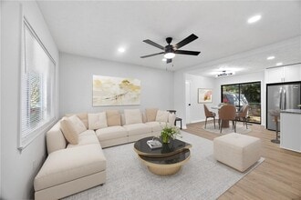 Building Photo - 1517 Colony E Cir