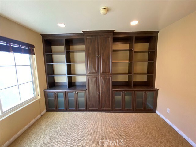 Building Photo - 6031 Shadowbrook Cir