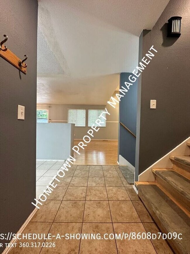 Building Photo - 4218 Glen Terra Dr SE