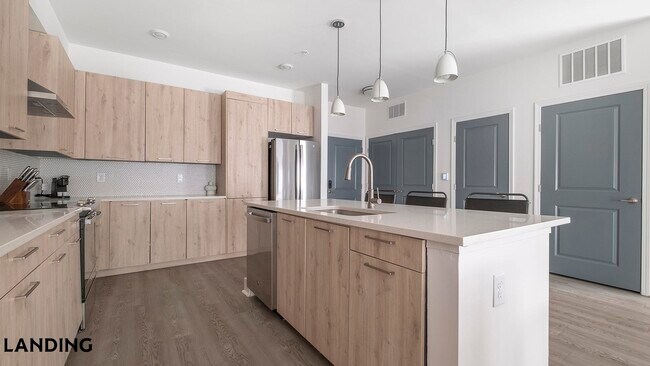 Building Photo - 5102 Station Dr