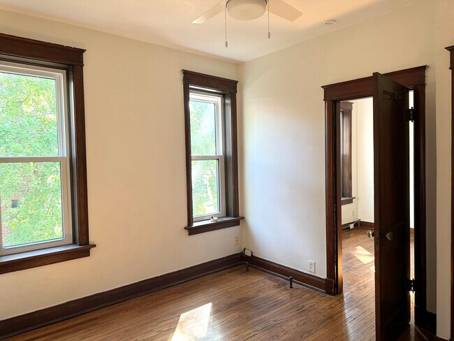 Building Photo - 2601 S Kingshighway Blvd