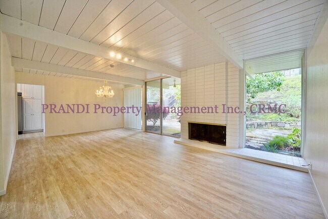 Building Photo - 1309 Idylberry Rd