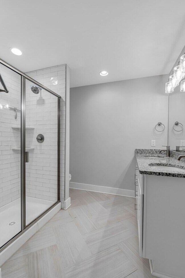 Building Photo - Beautiful North Nashville Home