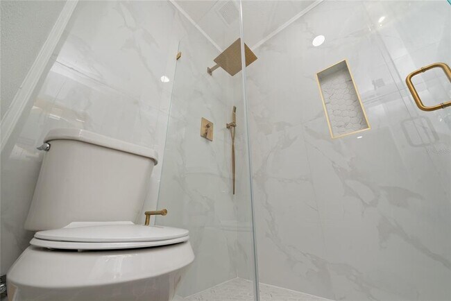 Building Photo - 6045 Sage Dr