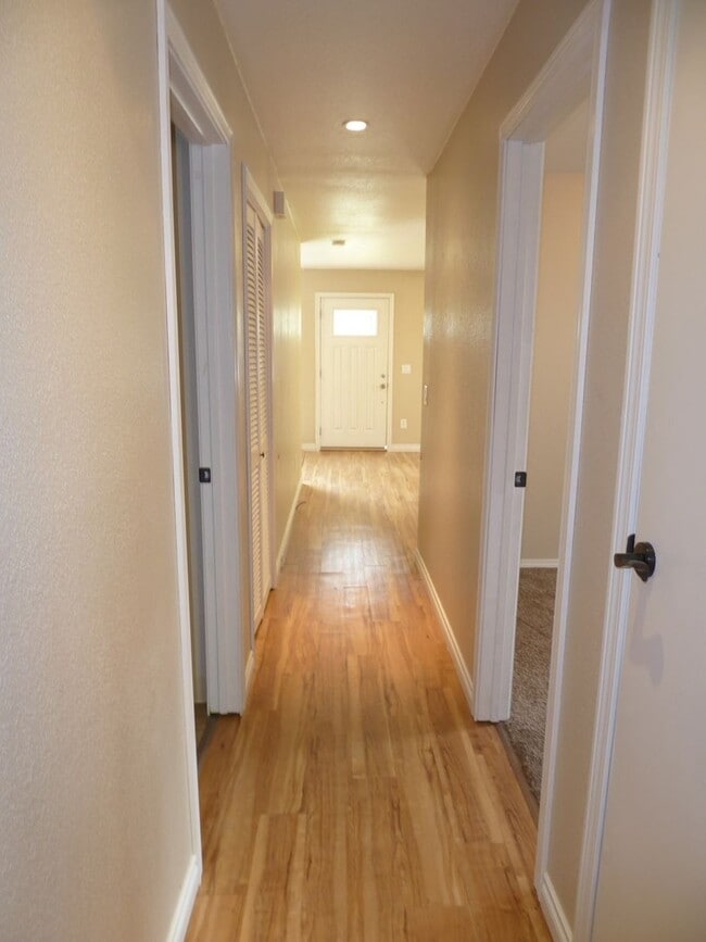 Building Photo - 9236 Emily Way