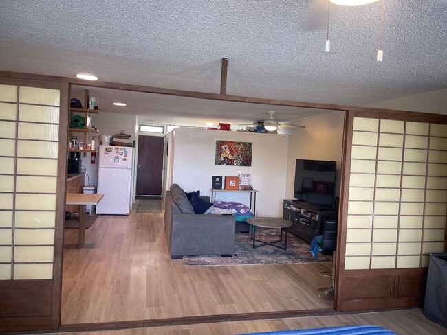 Building Photo - 48 Maluniu Ave