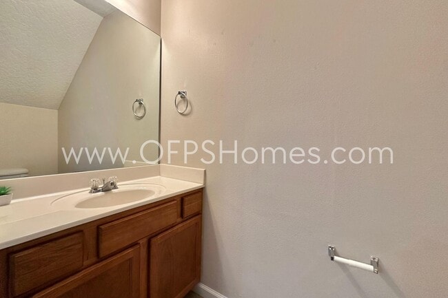 Building Photo - 1816 Shay-Lin Ct