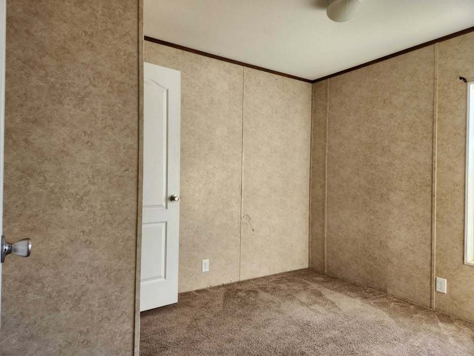 Building Photo - 3805 7th St NE