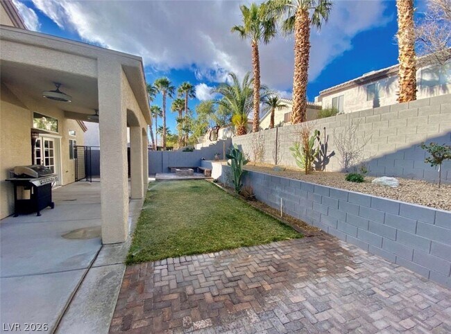 Building Photo - 7237 Tealwood St