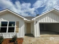 Building Photo - 205 Burnston Wy