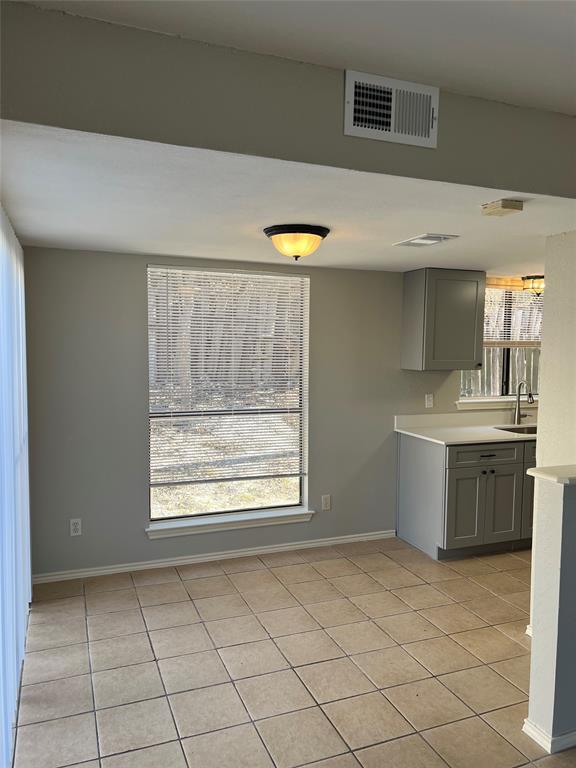 Building Photo - 6497 Hart Ln