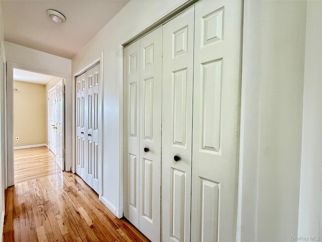 Building Photo - 20-14 College Point Blvd