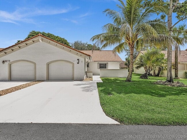 Building Photo - 21578 Altamira Ave