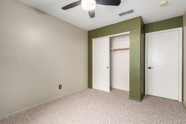 Building Photo - 9150 W Grovers Ave