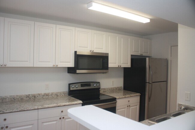 Building Photo - 4225Thor205