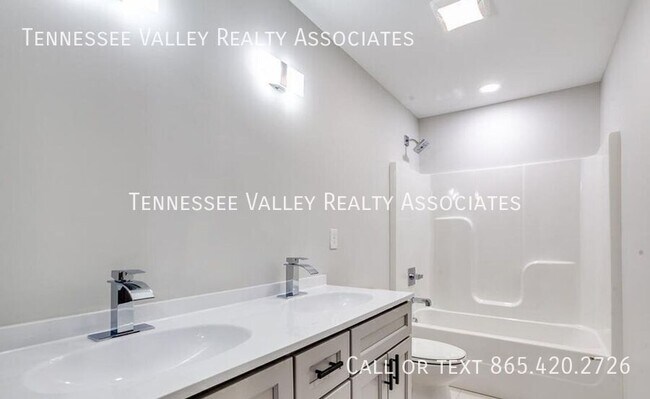 Building Photo - 7814 Lake Mountain Ln