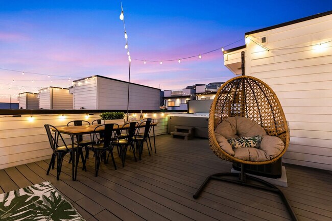 Building Photo - 1313 Baptist World Center Dr