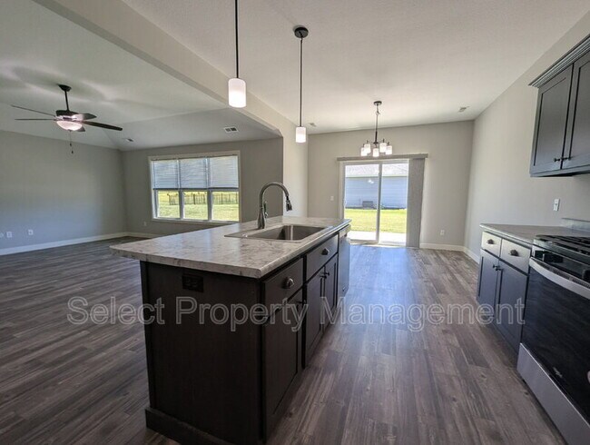 Building Photo - 1408 Sacred Oak Ct