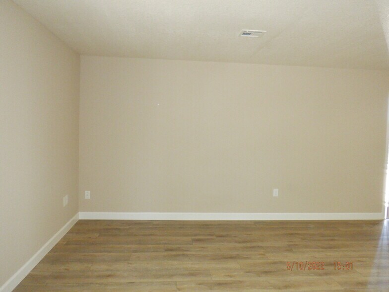 Building Photo - 9885 E La Palma Ave