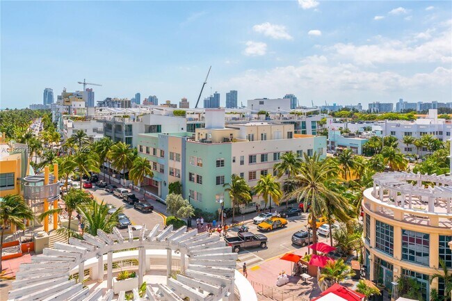 Building Photo - 1500 Ocean Dr