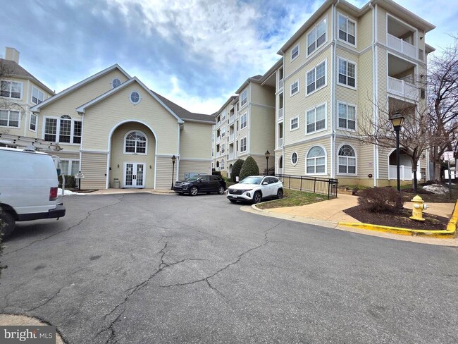 Building Photo - 4551 Strutfield Ln