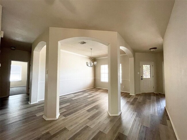 Building Photo - 1506 Amarylis Dr