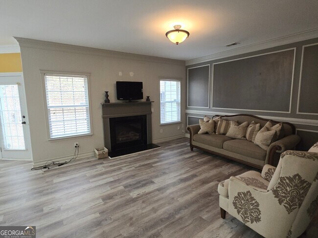 Building Photo - 2900 Suttles Dr SW