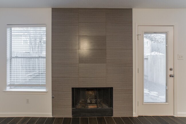 Building Photo - 226 Blushwood Pl