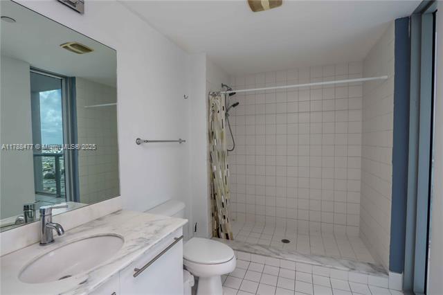 Building Photo - 888 Biscayne Blvd