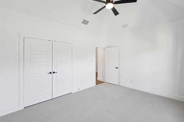 Building Photo - 1415 Woodpecker Ln